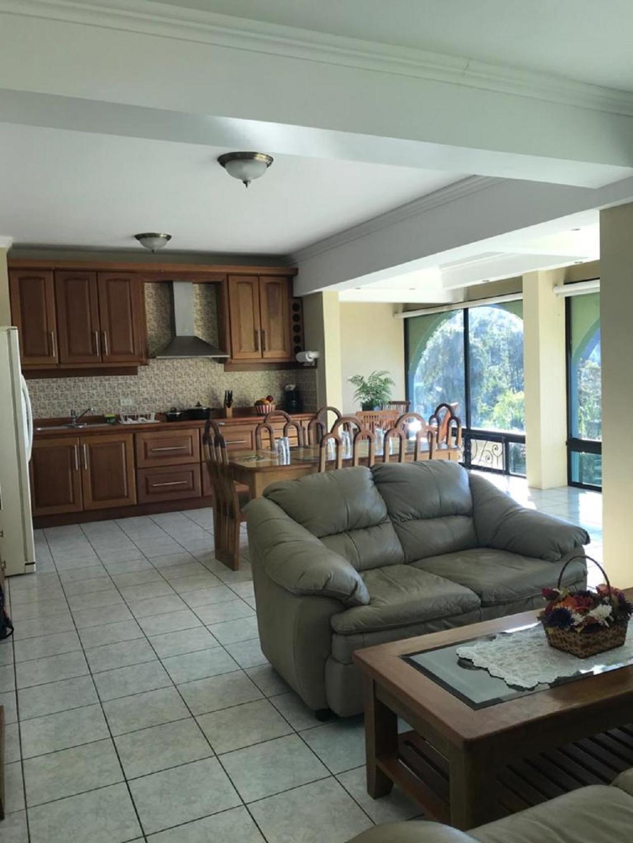 Apartamento Torres De Atitlan Panajachel Exteriör bild
