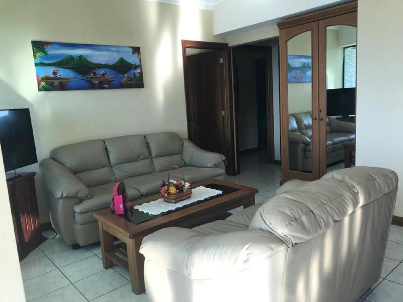 Apartamento Torres De Atitlan Panajachel Exteriör bild