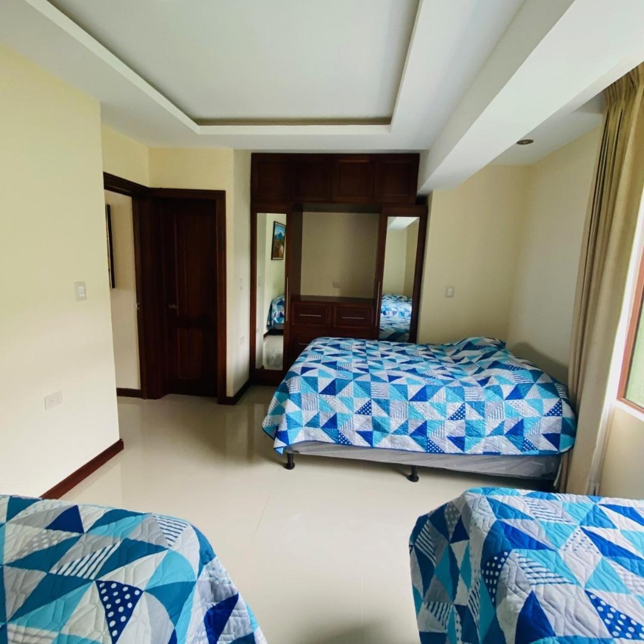 Apartamento Torres De Atitlan Panajachel Exteriör bild